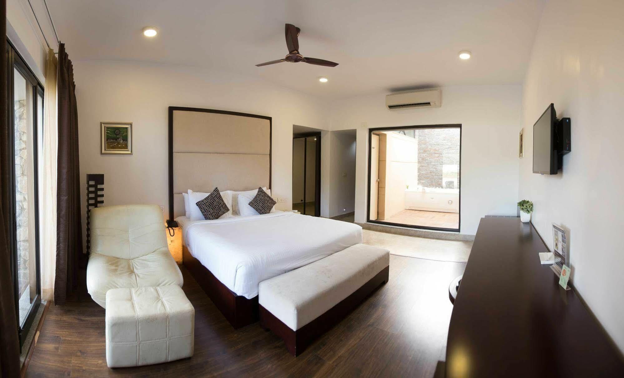 Anora Beach Resort Mahabalipuram Kūvattūr Eksteriør billede