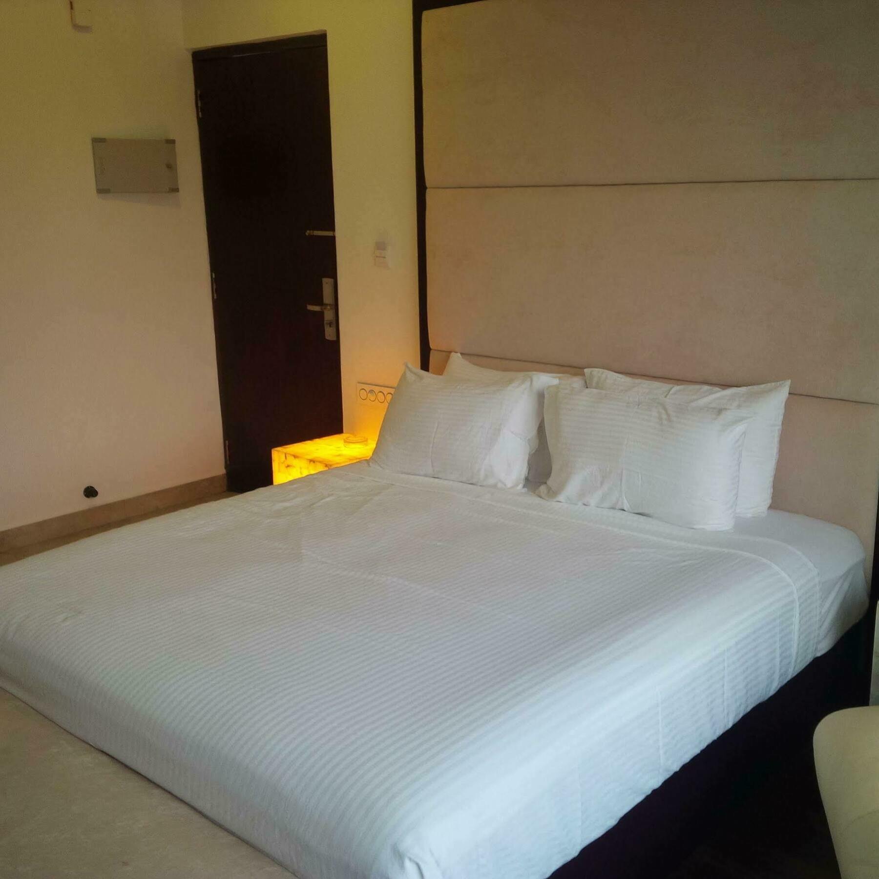 Anora Beach Resort Mahabalipuram Kūvattūr Eksteriør billede