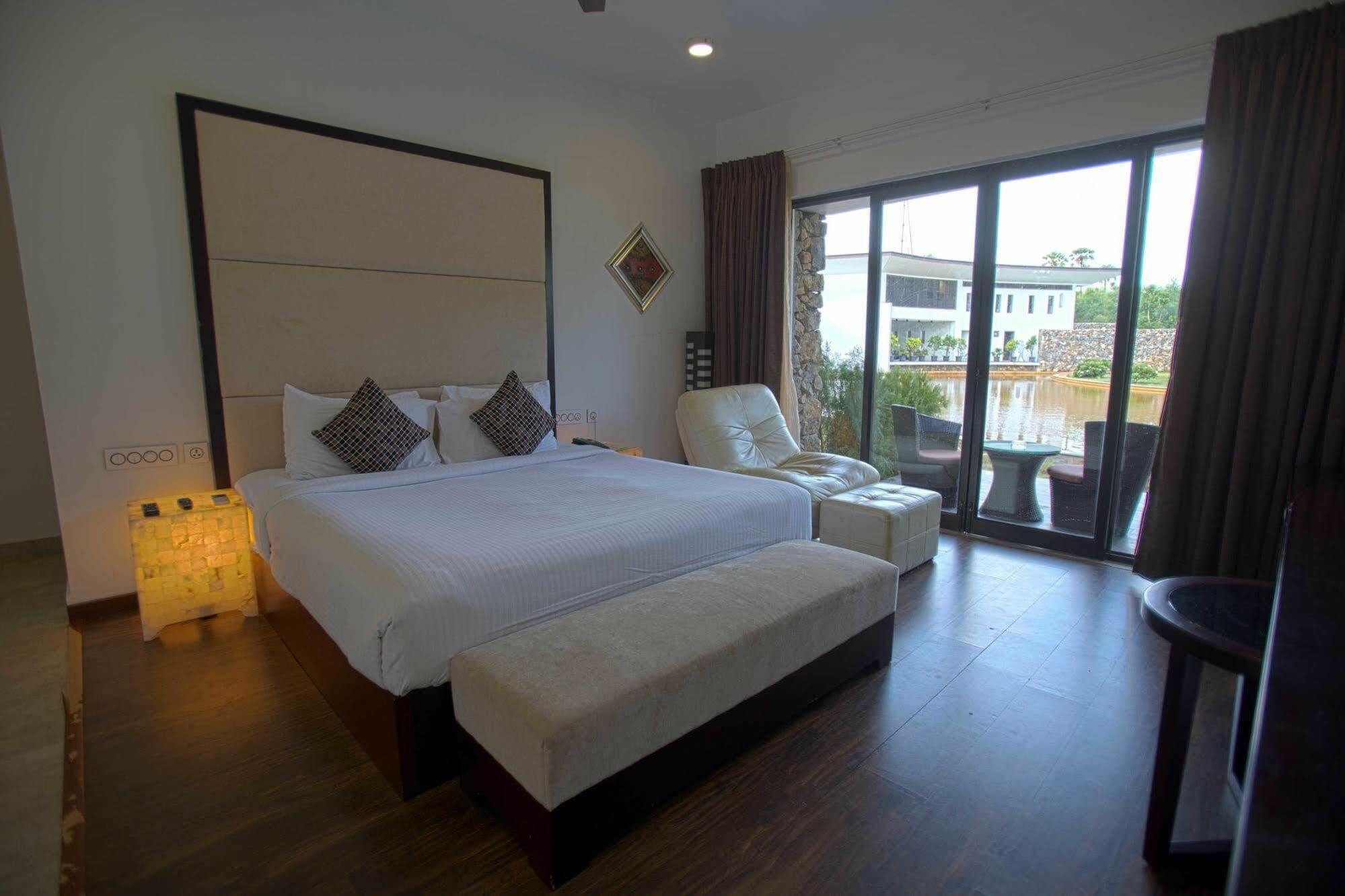 Anora Beach Resort Mahabalipuram Kūvattūr Eksteriør billede
